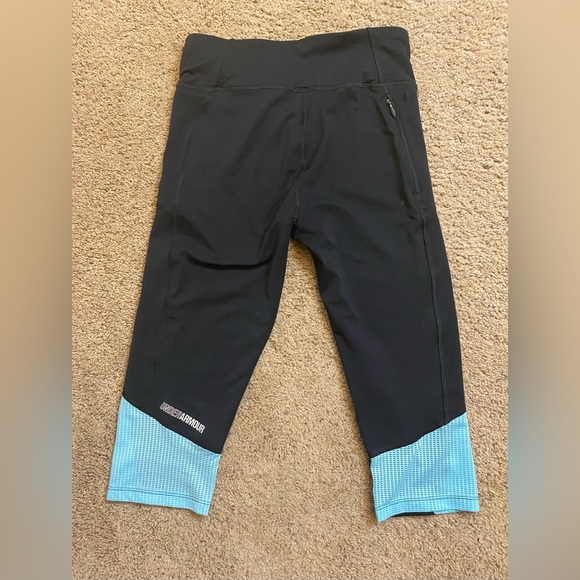 Under Armour  Women’s Fly-By-Run Compression Capris. Size M - Picture 2 of 3